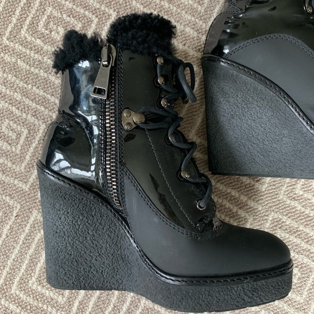 Moncler Boots with sherling